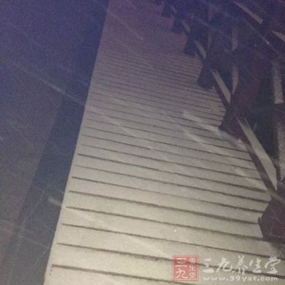 滑雪運動起源并發(fā)展于斯堪的納維亞國家