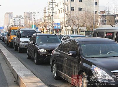 怎么開車 這樣開車20年不追尾