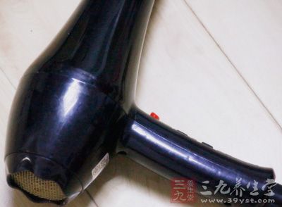 加上使用吹风机时 加上使用吹风机时