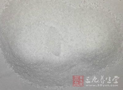 盐水泡脚:杀菌治脚气 盐水泡脚:杀菌治脚气