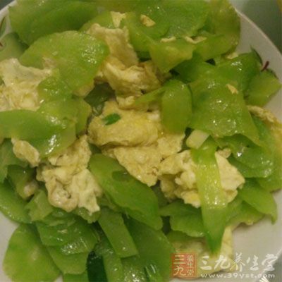 營(yíng)養(yǎng)搭配合理，應(yīng)多吃些清淡的食物