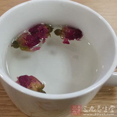 经期喝玫瑰枸杞茶能很好的促进人体排毒