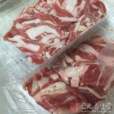 材料：羊肉600克