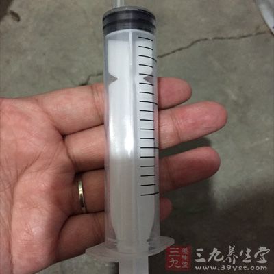 好采用硅化或塑料注射器