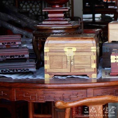 长期吸收氡气衰变后的放射线可导致肺癌及鼻咽癌 长期吸收氡气衰变后的放射线可导致肺癌及鼻咽癌