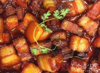 高血脂患者应少吃红烧肉 高血脂患者应少吃红烧肉