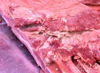 炖牛肉时放鸡精 营养降低 炖牛肉时放鸡精 营养降低