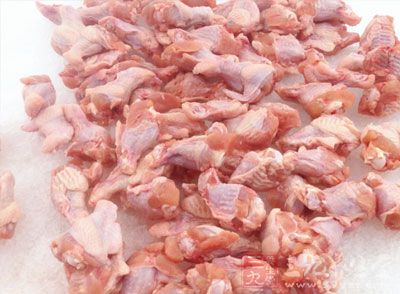 鸡肉鸭肉哪个好 营养不同都一样 鸡肉鸭肉哪个好 营养不同都一样