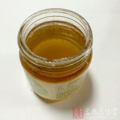 喝蜂蜜可起到免疫療法的功效