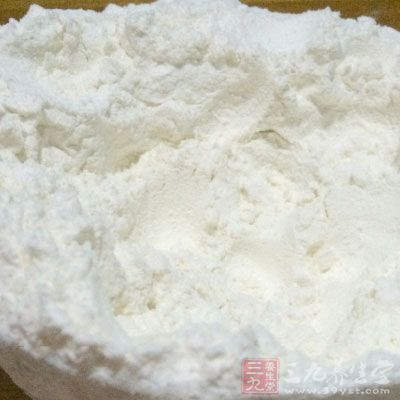 蓮藕2節(jié)，肉末100g，雞蛋1個，姜末2g，面粉30g