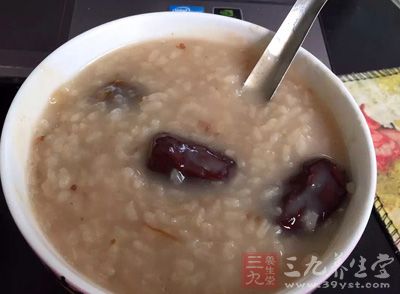 不吃早餐会降低大脑功能 不吃早餐会降低大脑功能