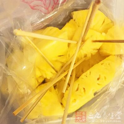 菠萝含有一种重要的微量元素锰 菠萝含有一种重要的微量元素锰