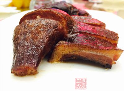 鸭肉中的脂肪酸熔点低,易于消化 鸭肉中的脂肪酸熔点低,易于消化