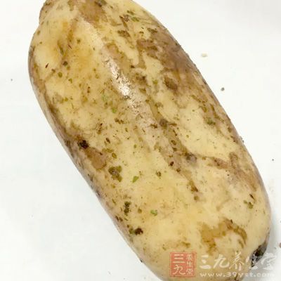 嫩藕尖，荷兰豆，去壳嫩菱，盐，鸡精