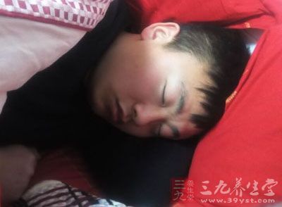 睡不醒:每天昏昏沉沉 睡不醒:每天昏昏沉沉