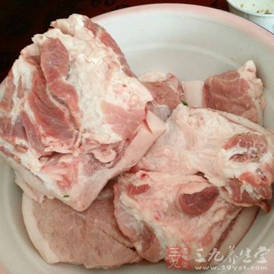 熱量高蛋白的食物應(yīng)包括肉類