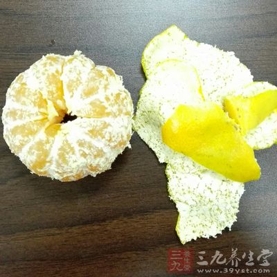 拥有这么多功能的橘皮枕头其实制作起来并不复杂