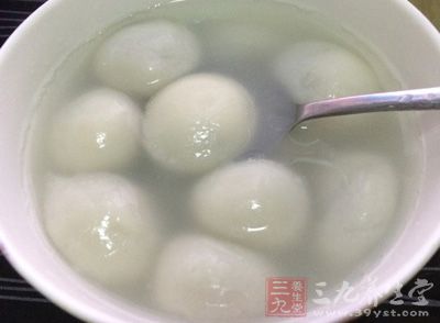 元宵佳节吃元宵，是中国人农历正月十五的传统习俗
