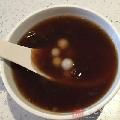 复杂的节俗已经简化为“吃元宵”的食俗