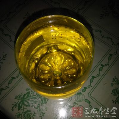 啤酒不但无此副作用，还能顺气开胃