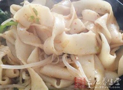 夏季吃凉粉可以消暑解渴 夏季吃凉粉可以消暑解渴