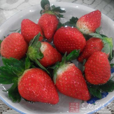 莓果类(蓝莓、草莓)