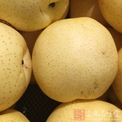 雪梨一个，李子酒大半碗