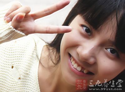 叩齿即上下牙齿相互轻轻撞击