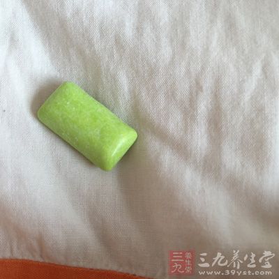 木糖醇，这是目前使用广泛的一种甜味剂