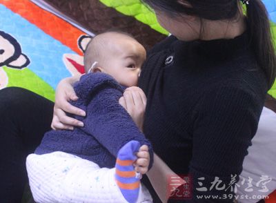 而产后哺乳磨擦增多 而产后哺乳磨擦增多