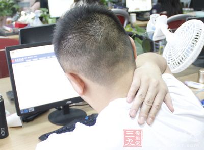 易招致血液循环 不良 易招致血液循环 不良