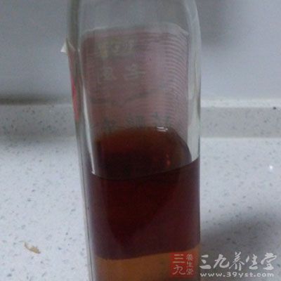 加入料酒，盐巴调味即可