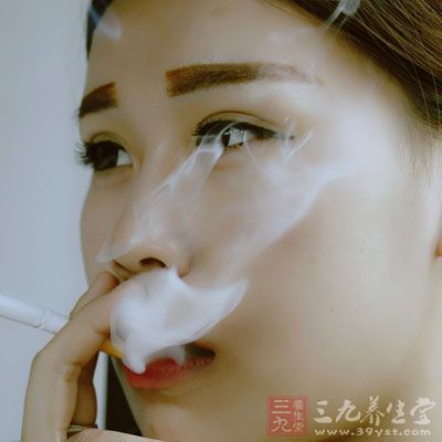 杜绝吸烟是女性延缓衰老的一项重要措施