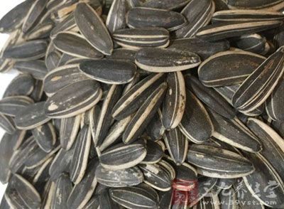 营养瓜子嗑出女人健康曼妙