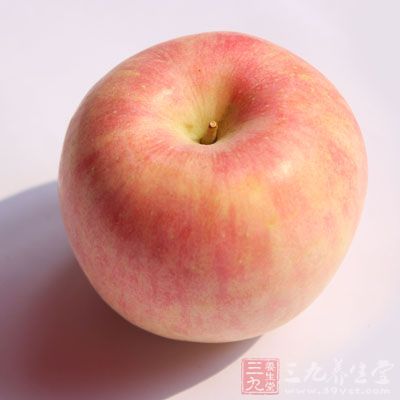 春季是苹果新鲜上市的季节