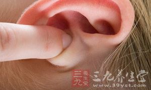 经常按摩不仅能降血压,还能消除头晕目眩 经常按摩不仅能降血压,还能消除头晕目眩