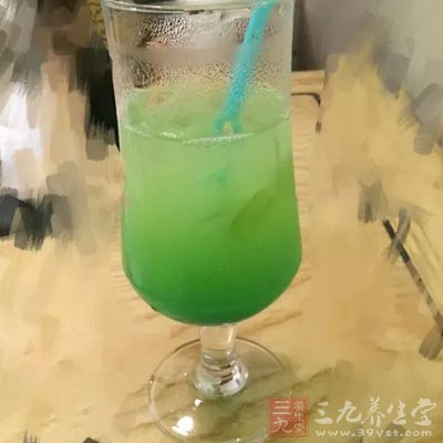 偏愛(ài)飲用碳酸飲料的兒童有60%因缺鈣影響正常發(fā)育