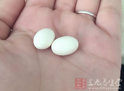 全世界目前有一亿女性服用避孕药