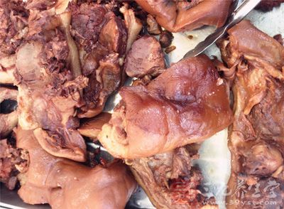 优质蛋白质,如瘦肉、蛋、鱼 优质蛋白质,如瘦肉、蛋、鱼