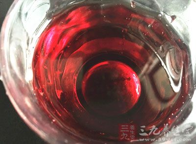 葡萄能比阿斯匹林更好地阻止血栓形成,并且能降低人体血清胆固醇水平 葡萄能比阿斯匹林更好地阻止血栓形成,并且能降低人体血清胆固醇水平