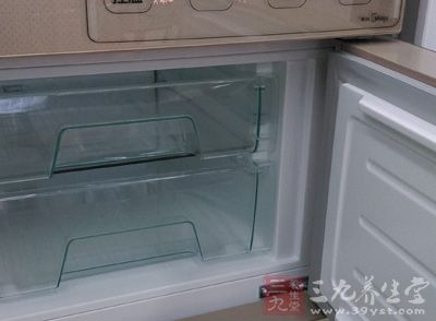 家庭冰箱应做一次大清洁和整理