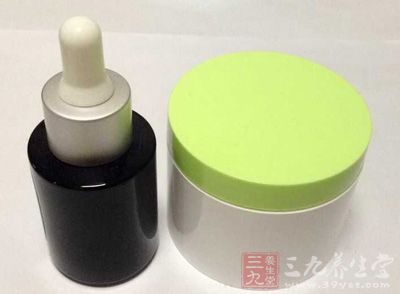 精华液用上去 精华液用上去