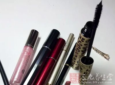 不仅是女性化妆品