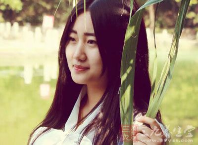 皮肤沐浴后，天然的皮脂会被冲洗掉