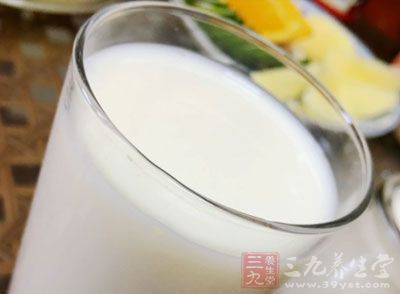 传统酸奶VS益生菌酸奶 传统酸奶VS益生菌酸奶