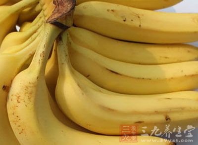 香蕉含大量的水溶性纤维