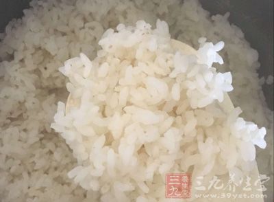 再燜10分鐘左右米飯才能熟透