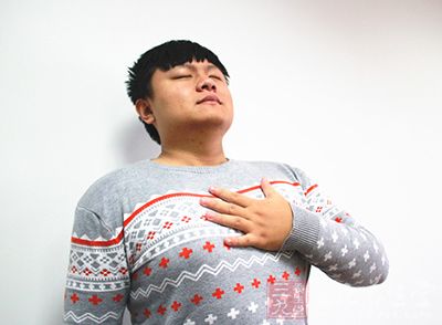 甚至出现胸闷肋痛等症状 甚至出现胸闷肋痛等症状