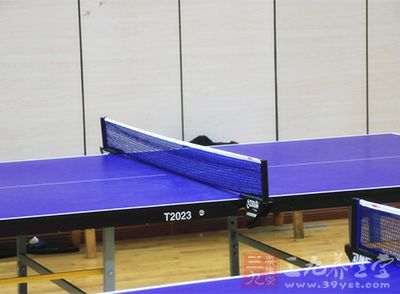 乒乓球台标准尺寸 乒乓球运动的场地介绍