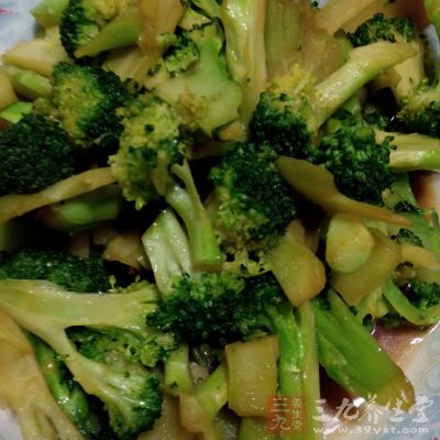 每星期分别食用4份西兰花 每星期分别食用4份西兰花